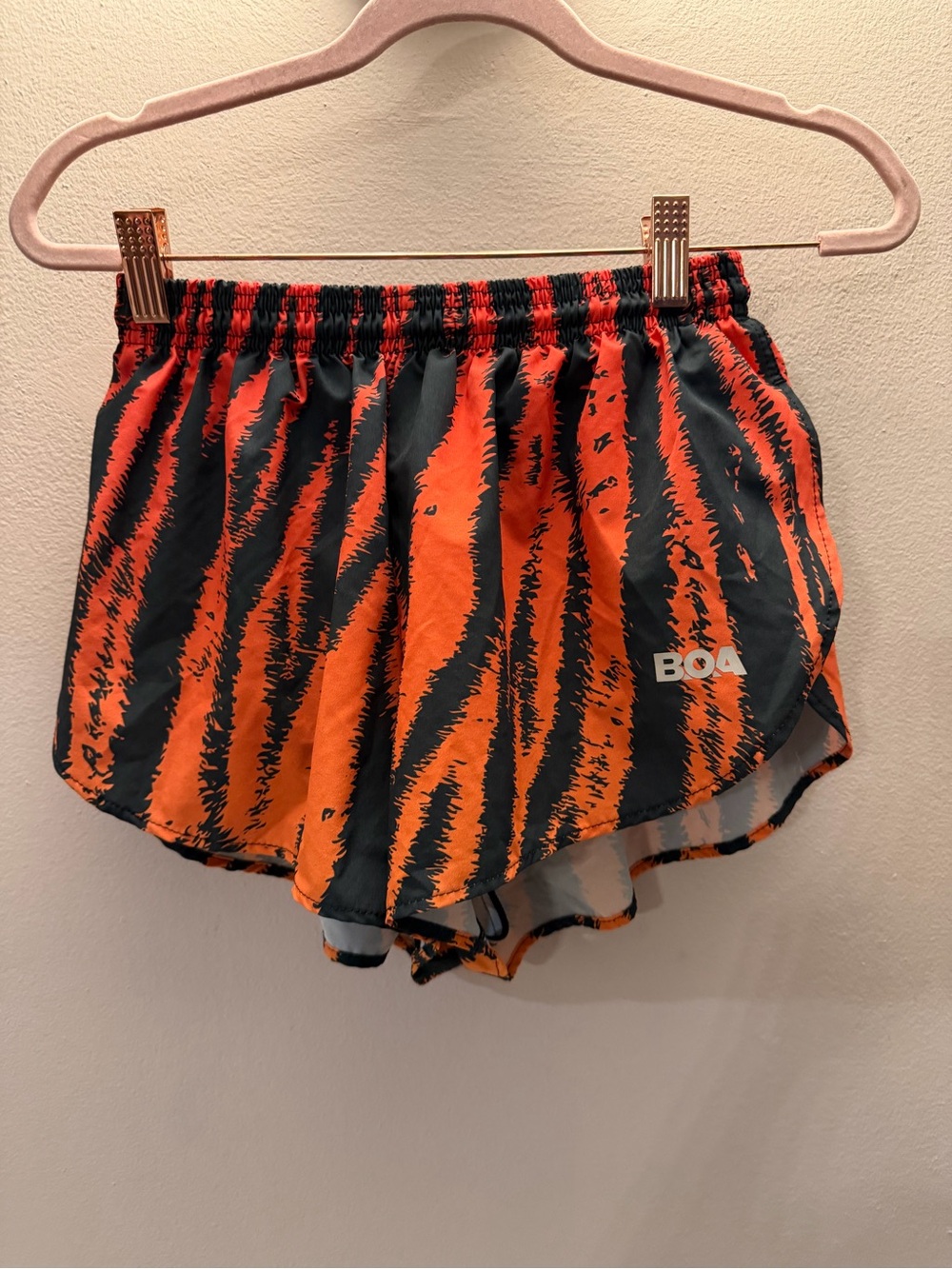 BOA Mens Running Shorts Medium Orange Black Tiger Stripe Split Leg Athletic
